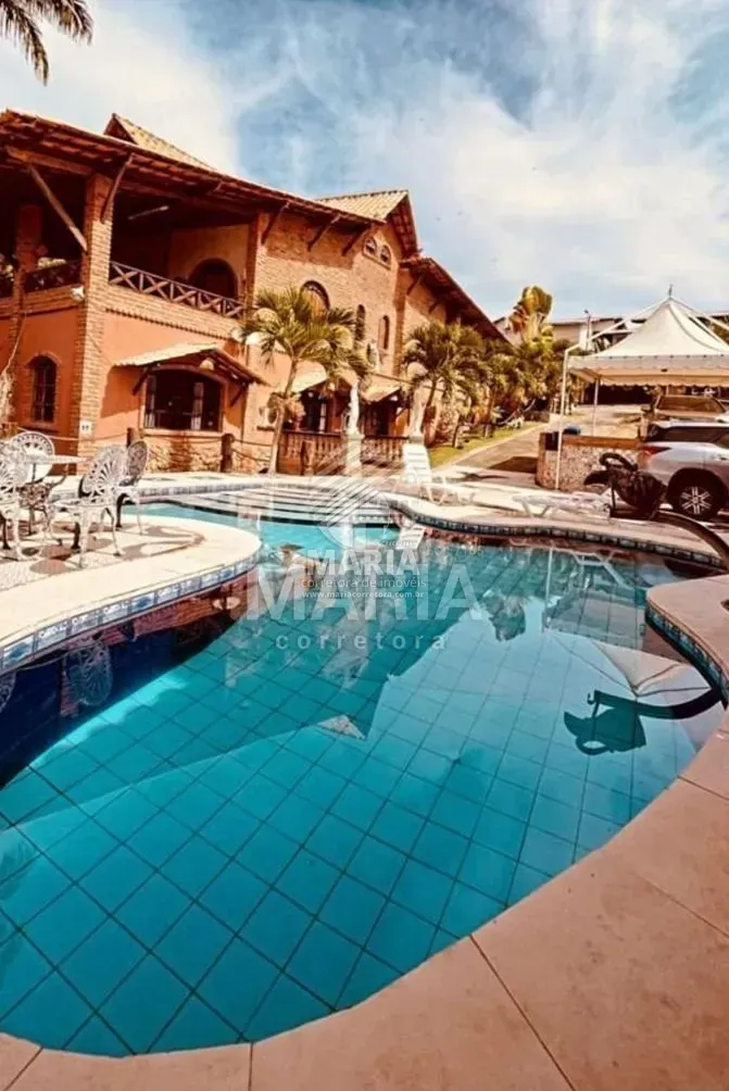 Casa em condomínio fechado com 8 quartos e estrutura de lazer privativa para locação anual em Gravatá/PE!