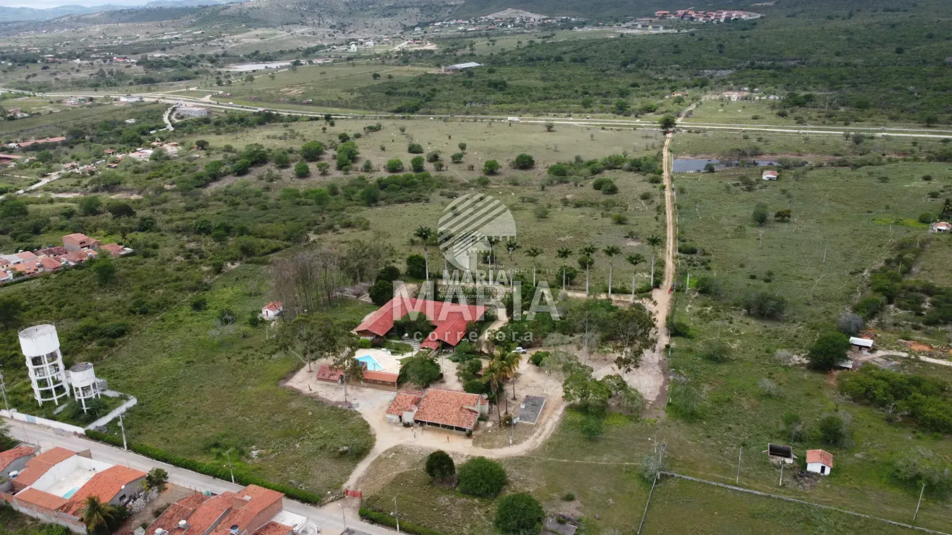 Fazenda com 25 hectares à venda às margens da BR 232, entre Gravatá e Bezerros!