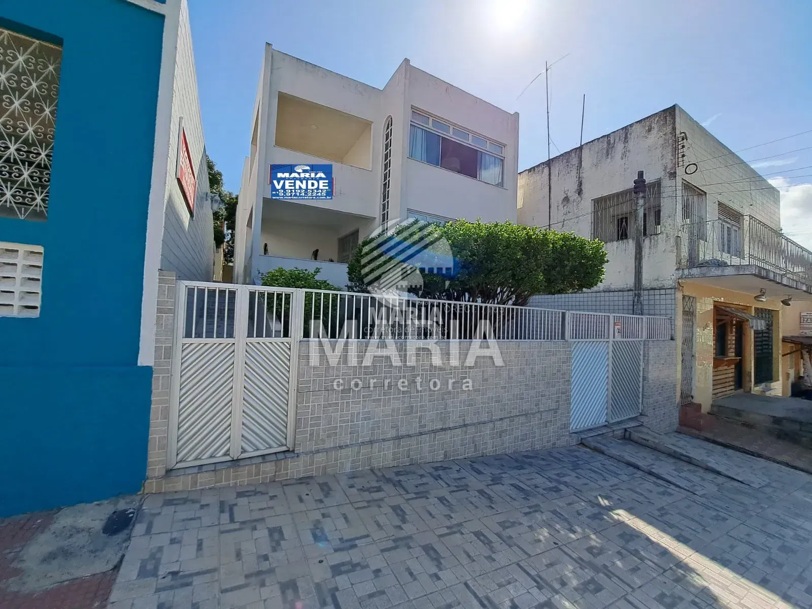 Casa à venda no centro da cidade de Gravatá/PE! Em ótima localização!