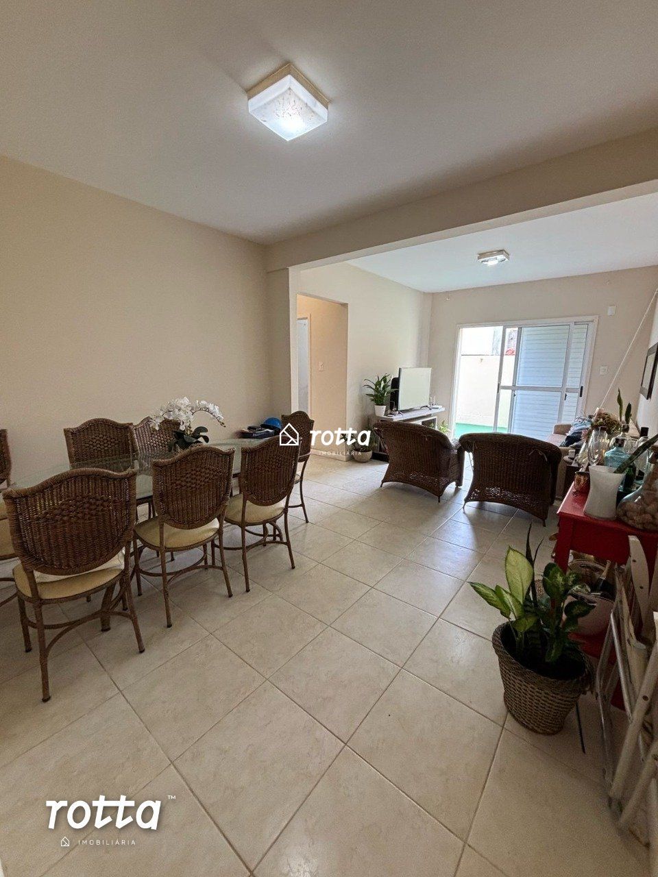 Apartamento de 2 Dormitórios, próximo a praia no Cassino!