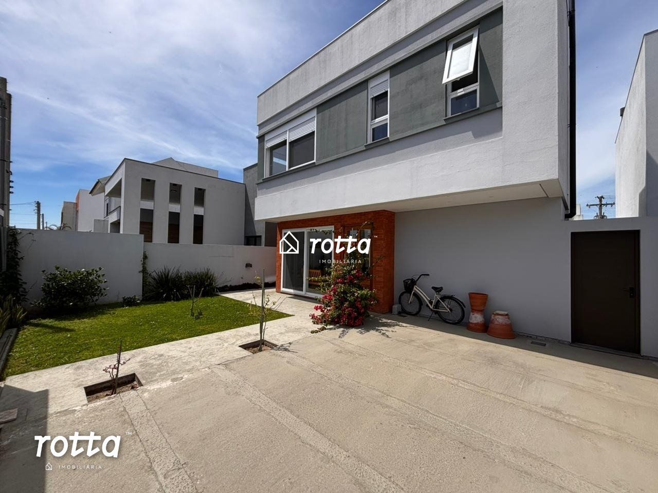 Sobrado à venda no Parque do Lago, Cassino/RS