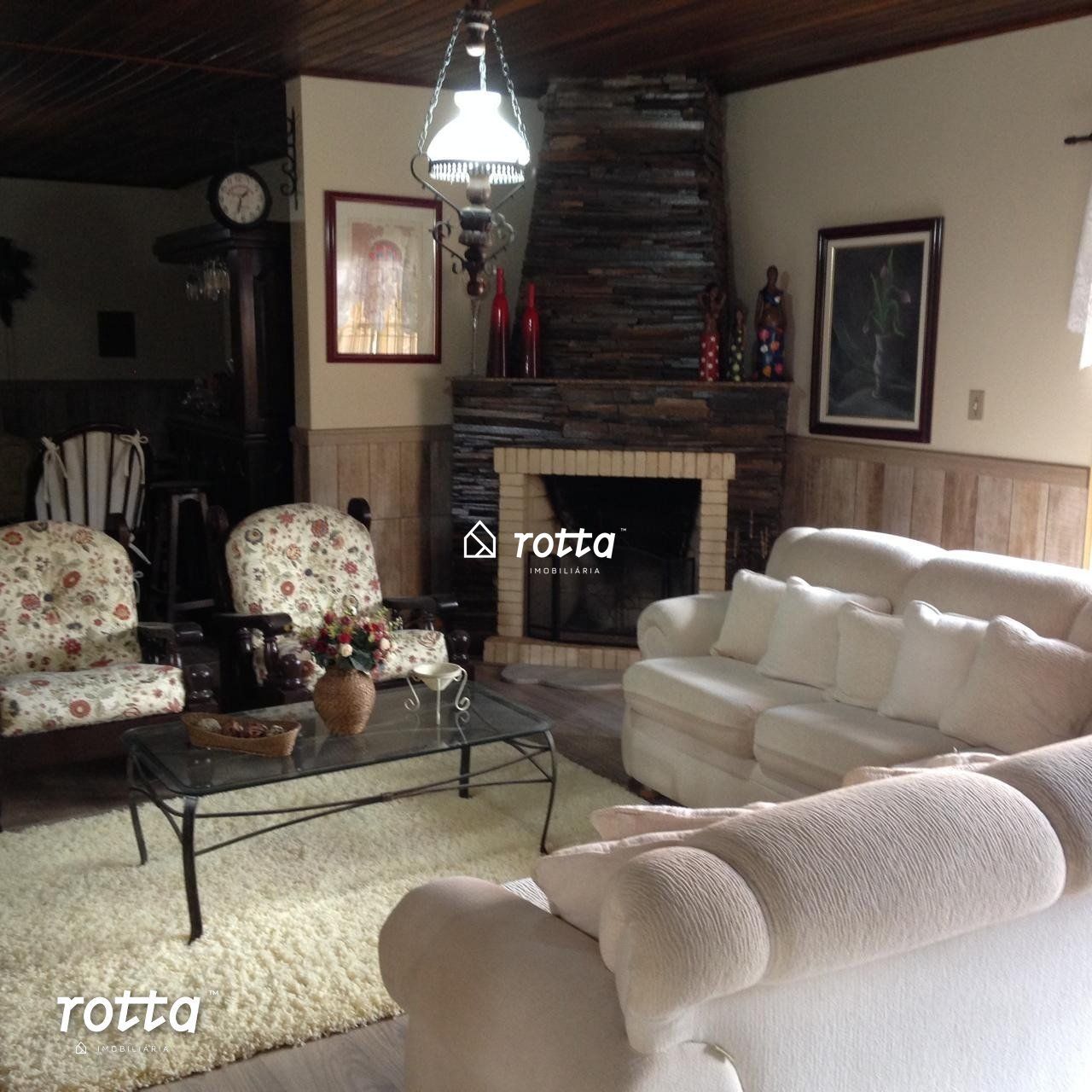 Casa de 3 Dormitórios com Piscina, Churrasqueira e Jardim no Cassino!