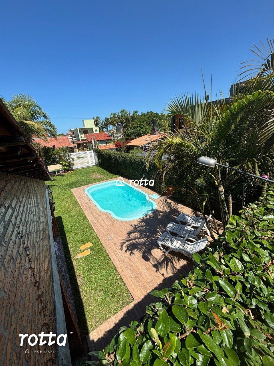 Casa de 4 Quartos com Piscina, Espaço Gourmet e 174m² de Conforto no Cassino!