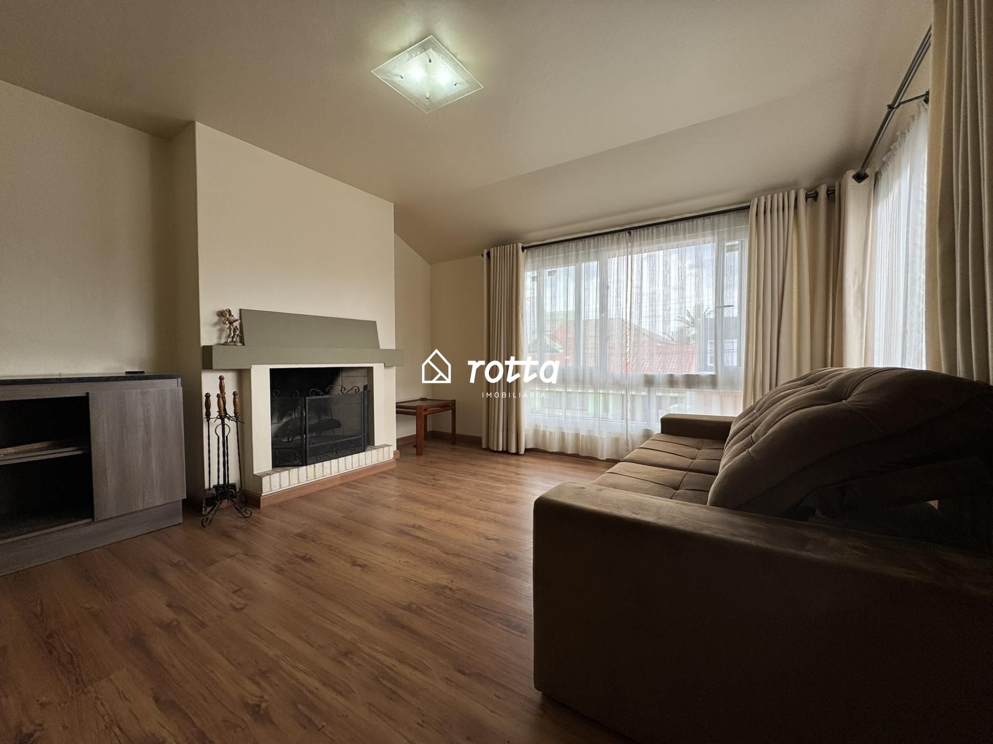 Apartamento com Alto Padrão Construtivo e Vaga Coberta no Bairro Junção!