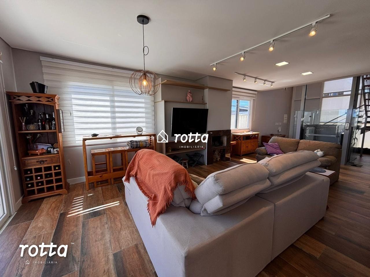 Casa com Spa e Elevador no Parque do Lago - Cassino