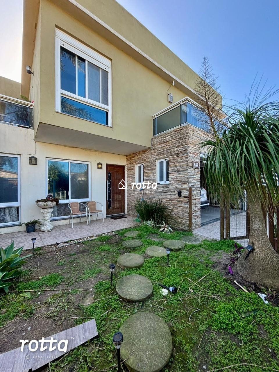 Sobrado com Terraço e Vista para o Mar a Poucos Metros da Praia do Cassino!