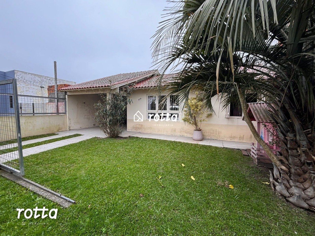 Casa de 2 Dormitórios à venda no Cassino!