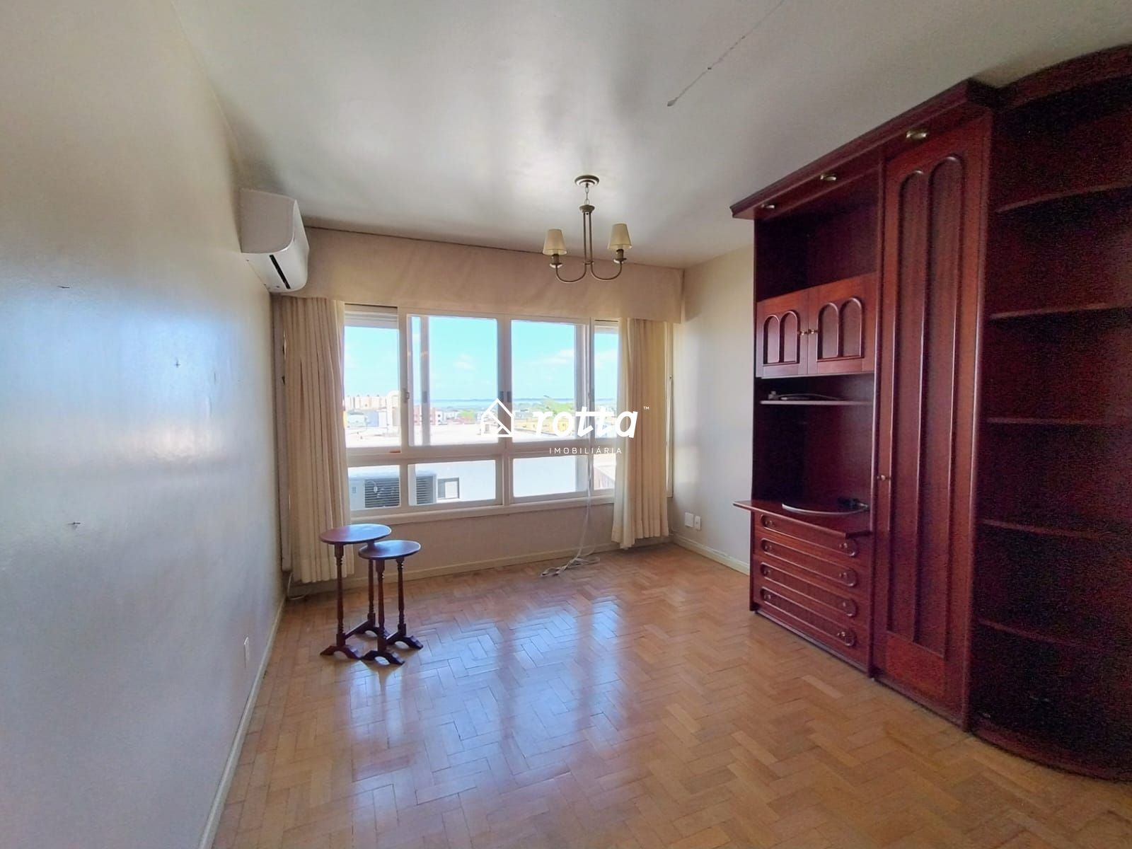 Apartamento Amplo com Vista Privilegiada e Excelente Posição Solar no Centro de Rio Grande!