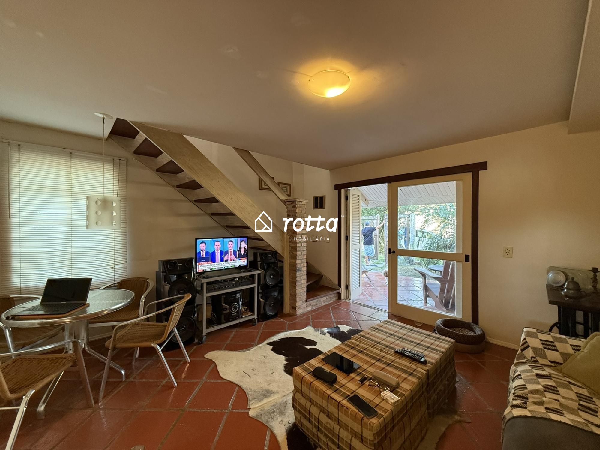 Casa com 2 dormitórios a 1 Quadra da Av. Rio Grande no Cassino/RS!