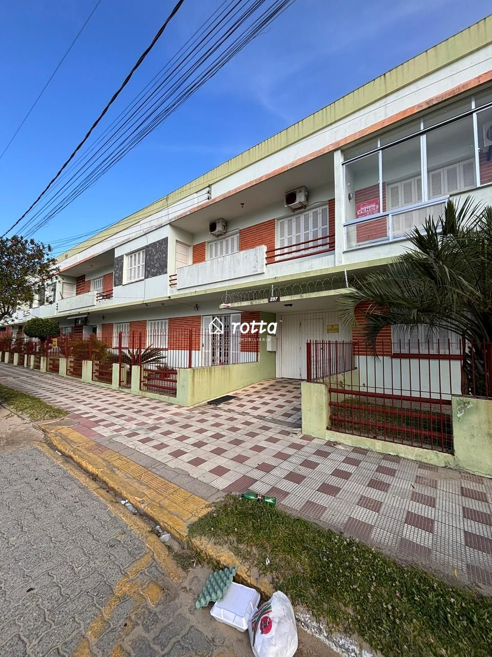 Apartamento de 2 dormitórios a 30m metros da Avenida Rio Grande