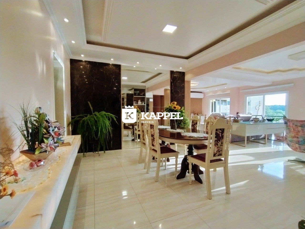 Imagem do imóvel Amplo Apartamento De 03 Dormitórios A Venda No B. Centro- Lajeado- Rs