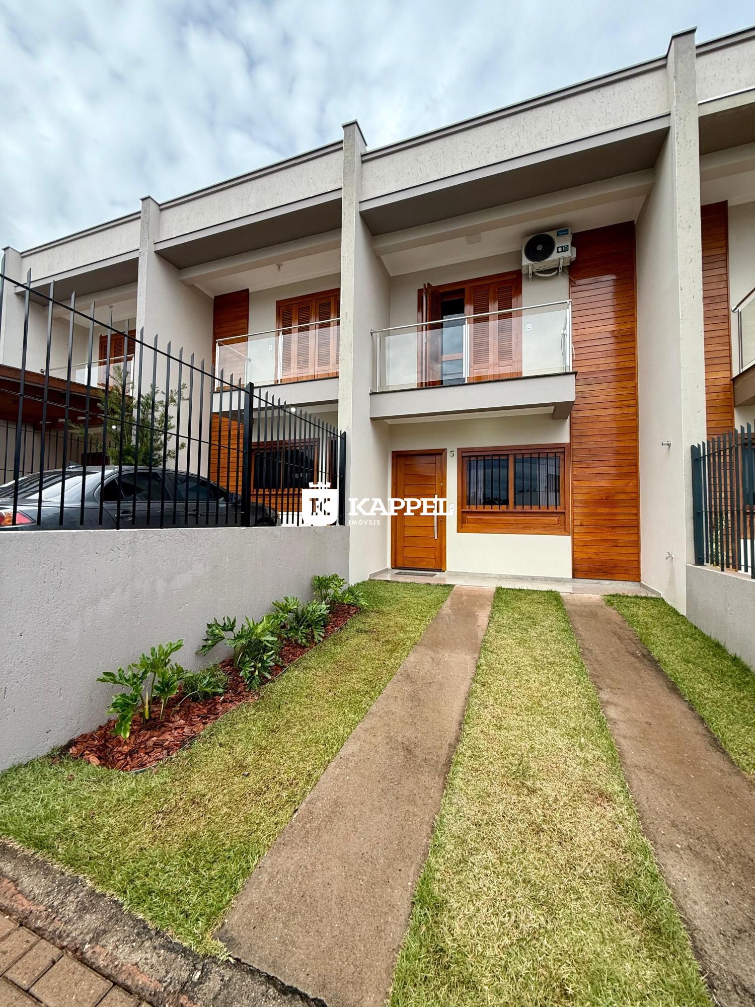 Imagem do imóvel Sobrado à Venda, Semi Mobiliado, Dois Dormitórios, Bairro Montanha, Lajeado Rs