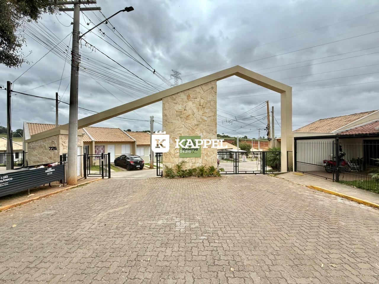 Imagem do imóvel Casa Geminada De Esquina Em Condominio Fechado A Venda No Bairro Jardim  Do Cedro- Lajeado-rs