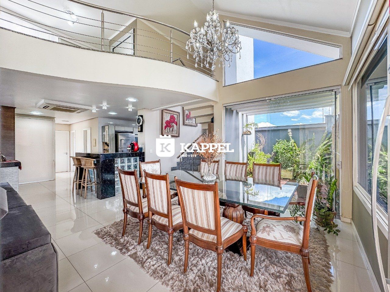 Imagem do imóvel Casa Ampla Com 246m² De área Construída E Terreno De 500m² - Santa Tecla