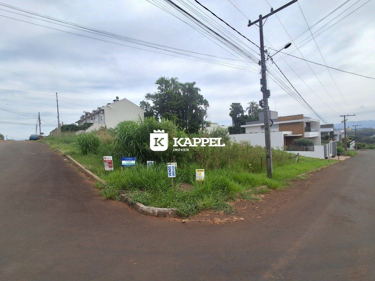Imagem do imóvel Terreno De Esquina A Venda No Bairro Universitário- Lajaeado-rs
