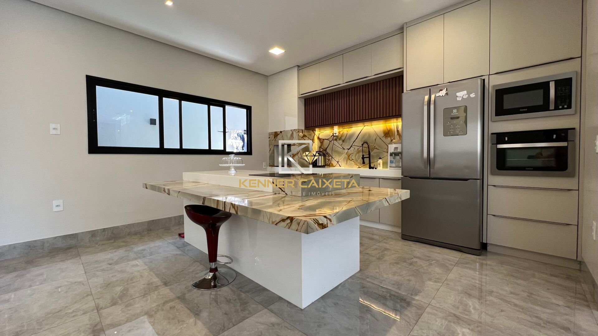 Casa, 3 quartos, 161 m² - Foto 1