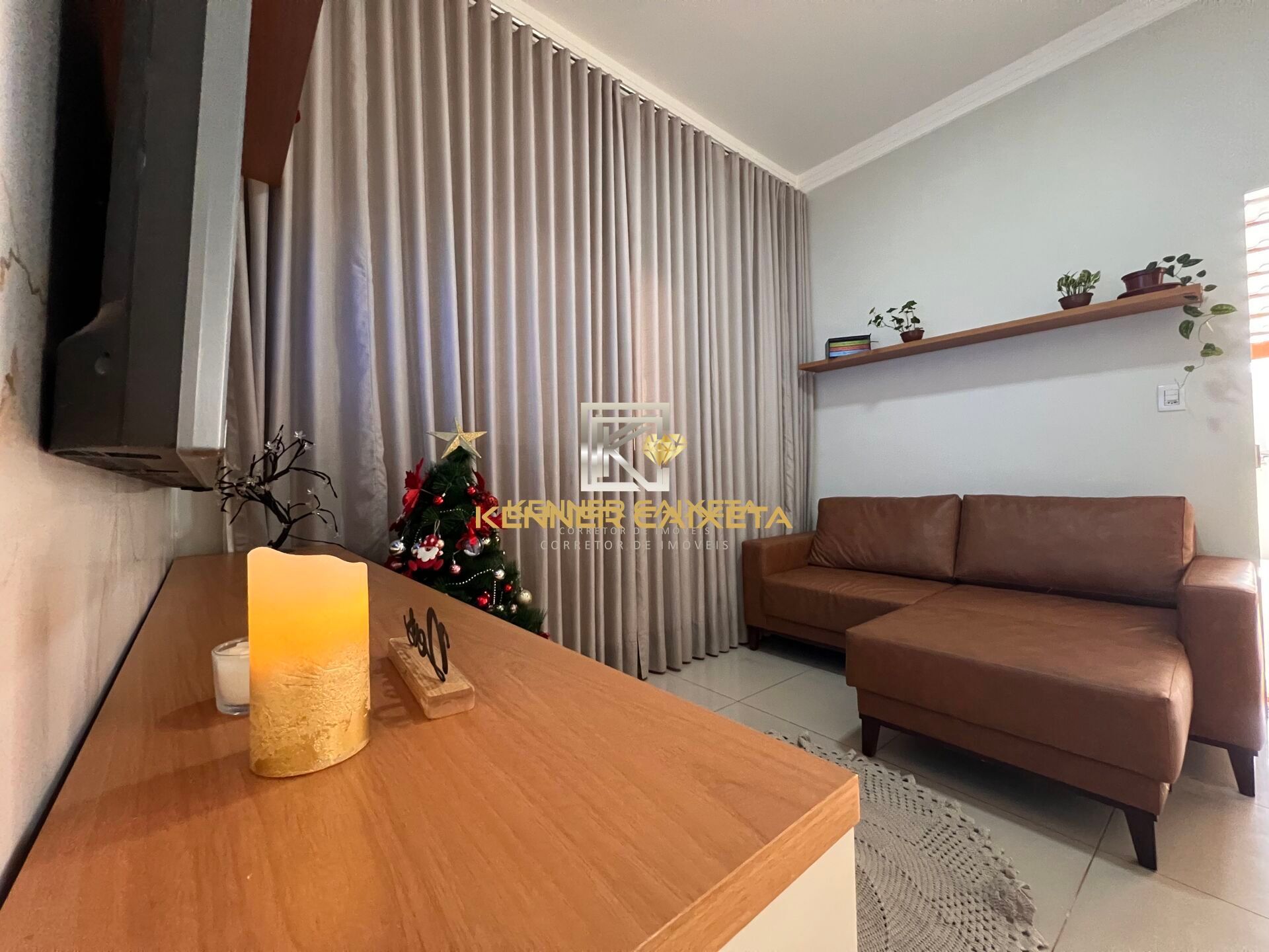 Casa, 3 quartos, 202 m² - Foto 2