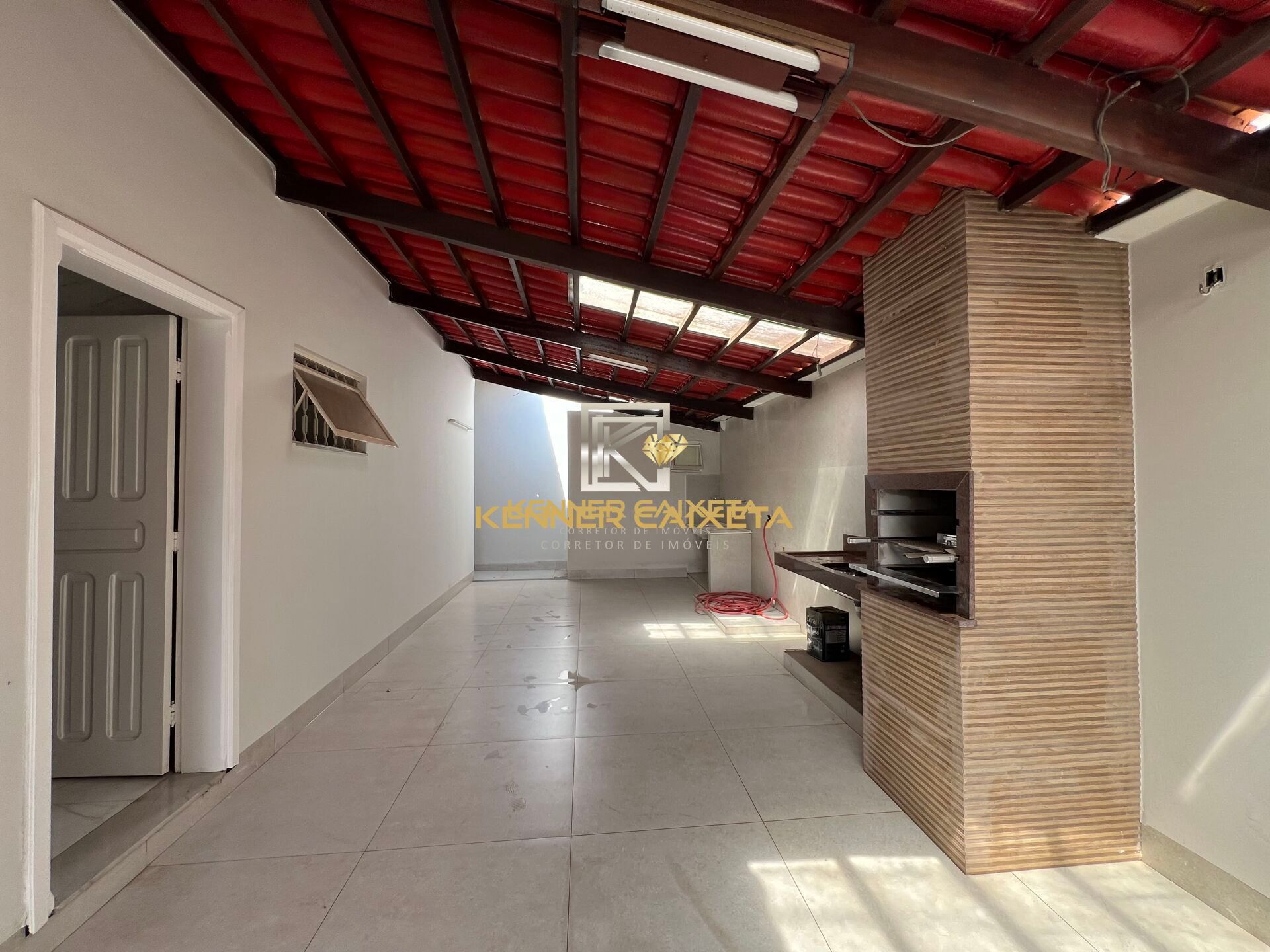 Casa, 4 quartos, 229 m² - Foto 3