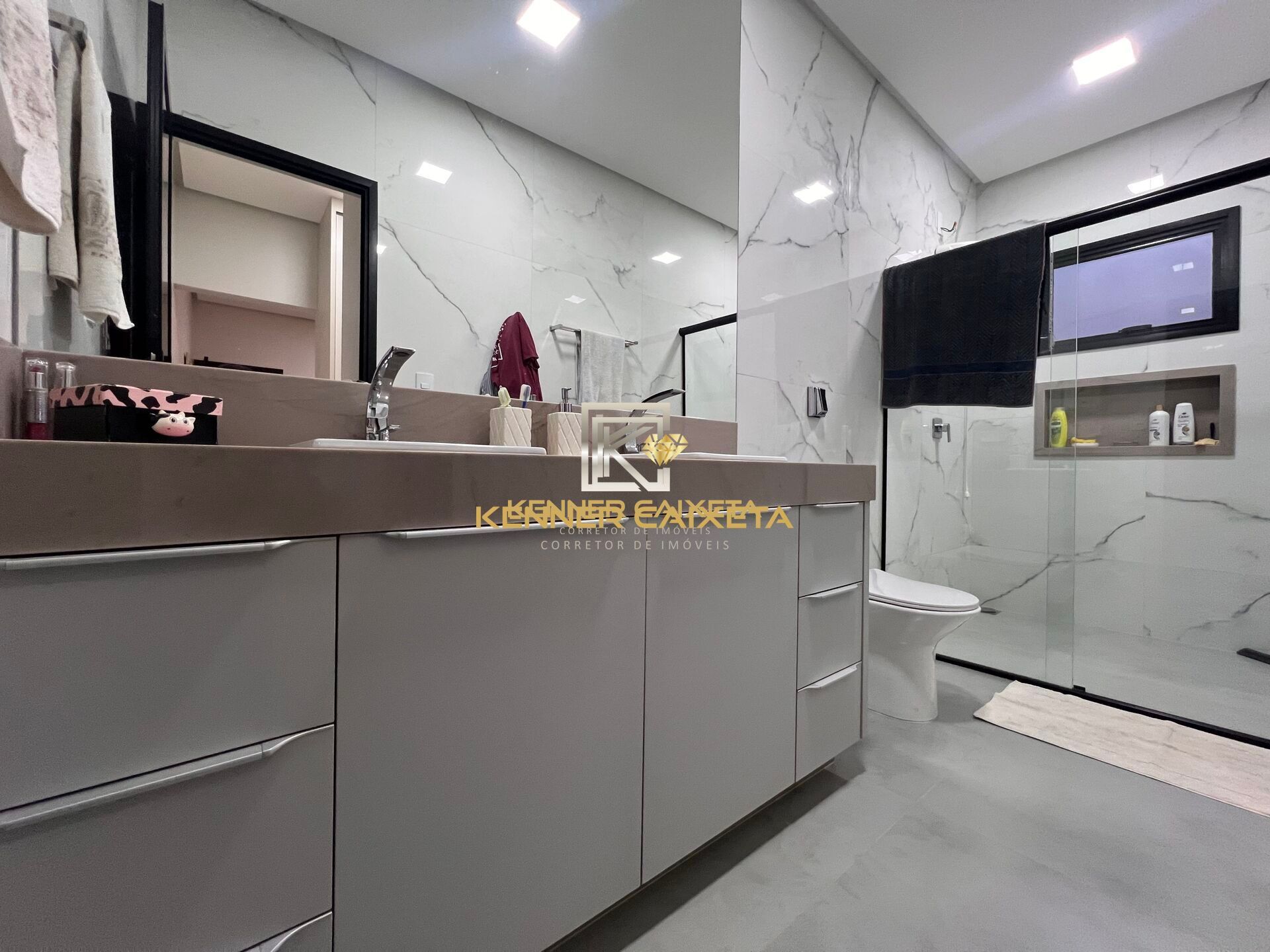 Casa, 3 quartos, 252 m² - Foto 13