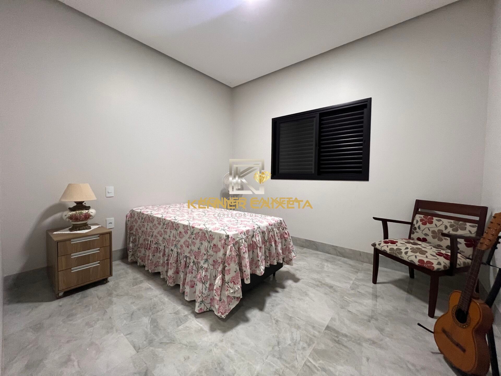 Casa, 3 quartos, 252 m² - Foto 16