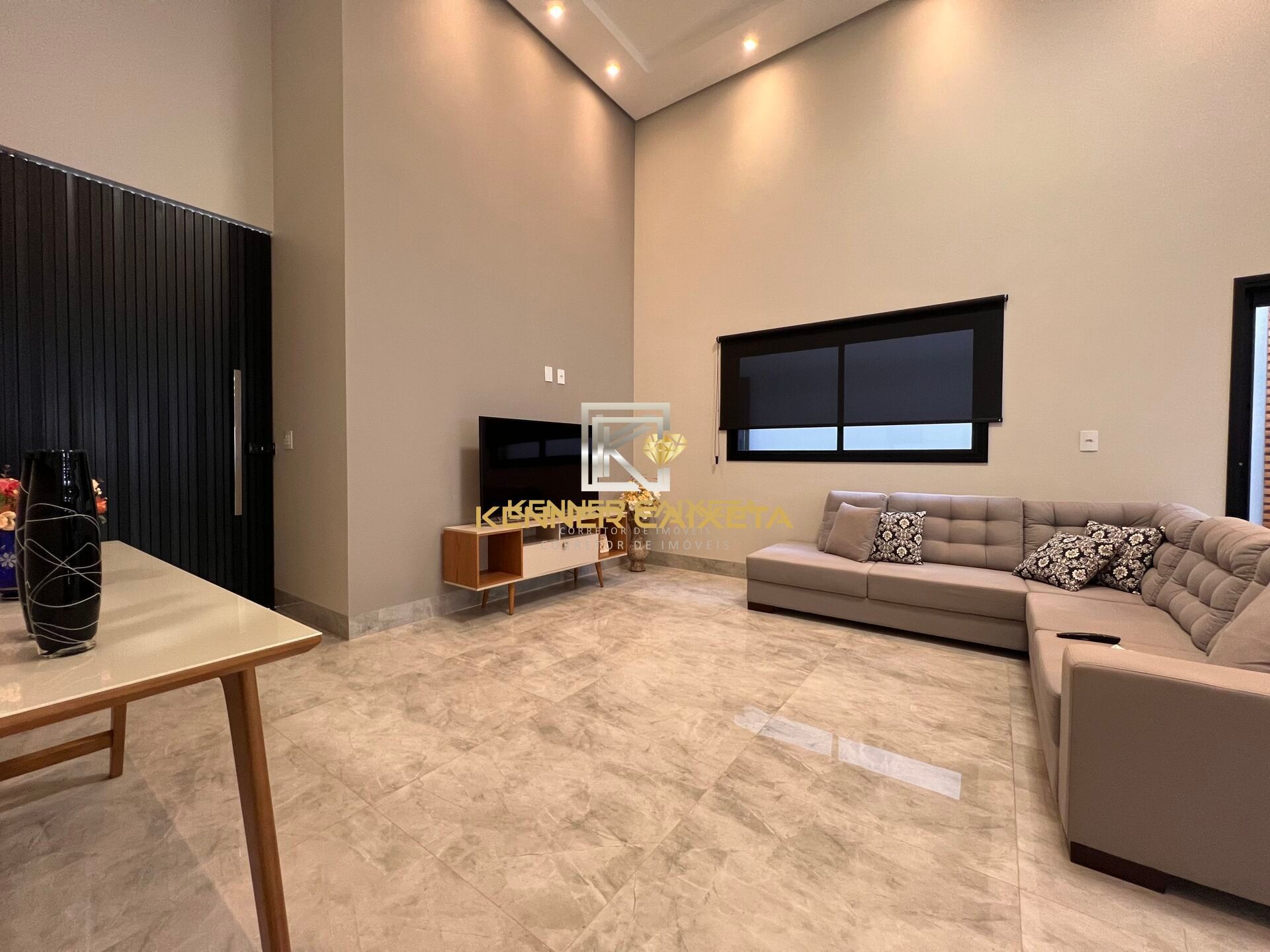 Casa, 3 quartos, 252 m² - Foto 4