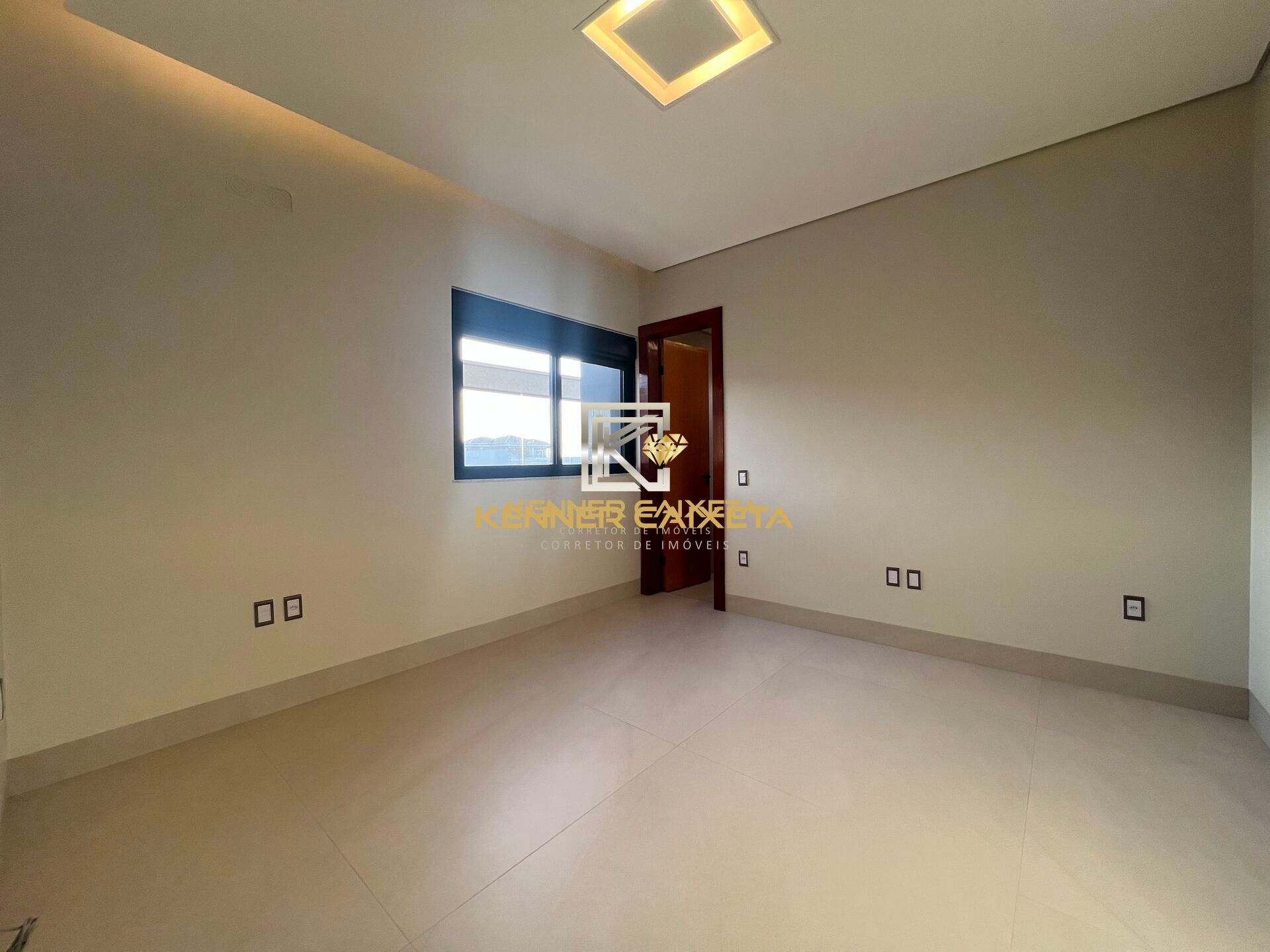 Casa, 4 quartos, 313 m² - Foto 35