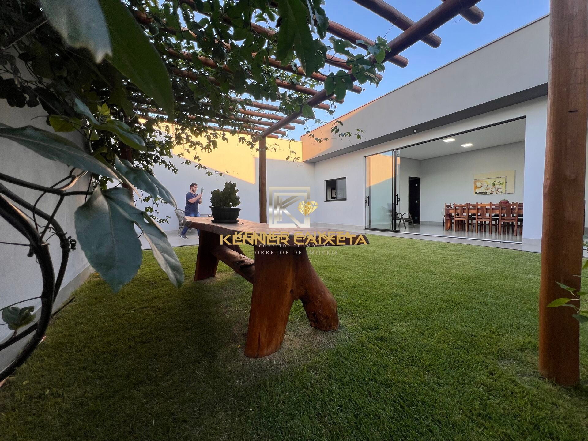 Casa, 3 quartos, 252 m² - Foto 25