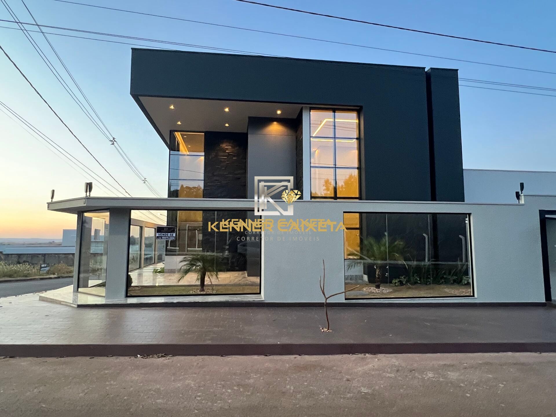 Casa, 4 quartos, 313 m² - Foto 2