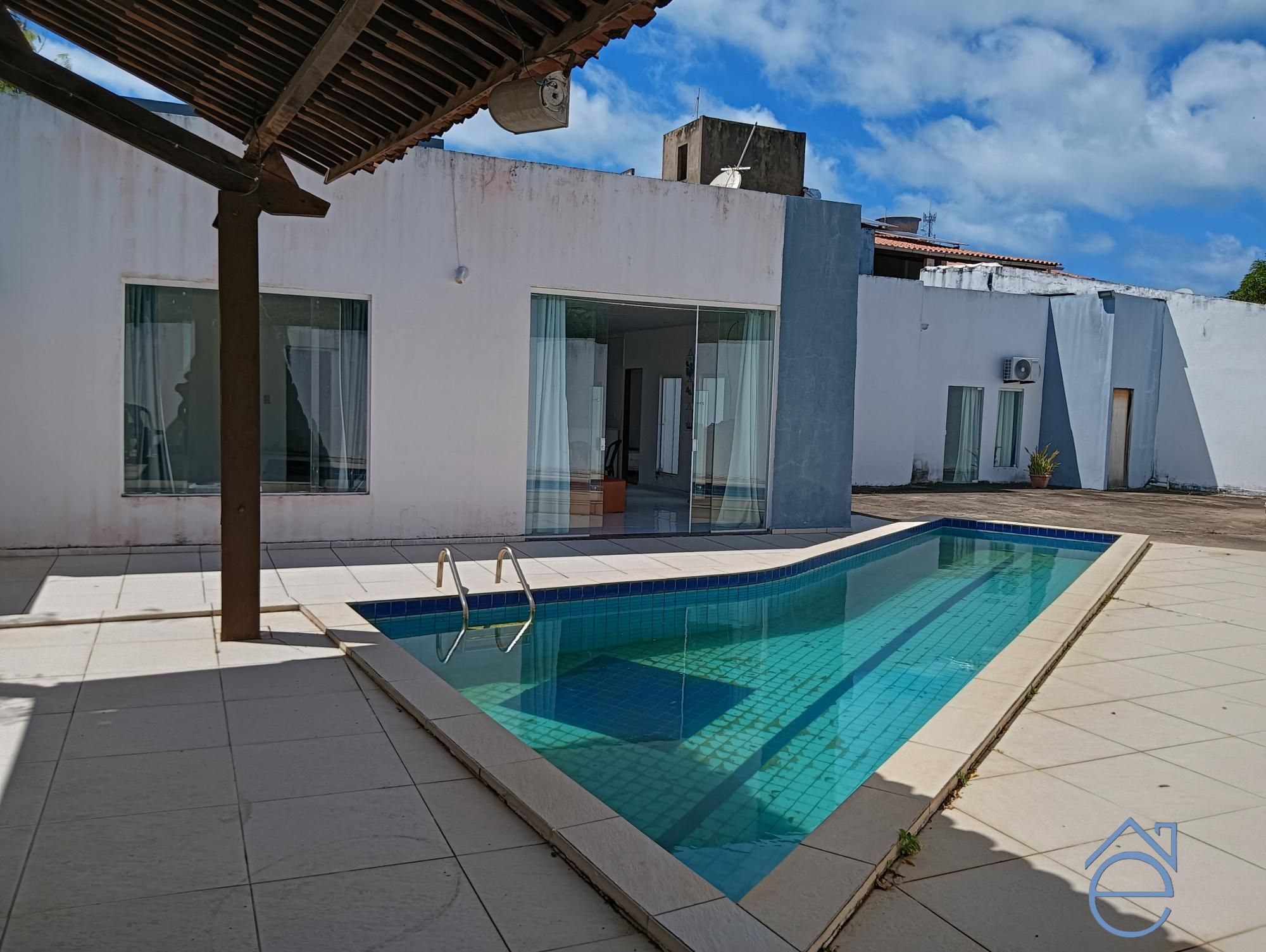 Casa, 4 quartos, 191 m² - Foto 1