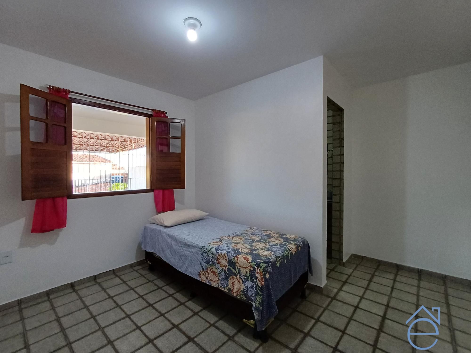 Casa, 1 quarto, 372 m² - Foto 8