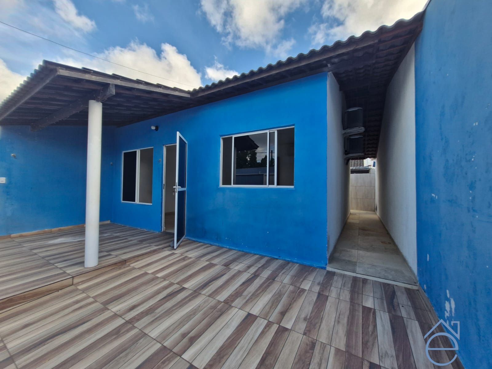 Casa, 2 quartos, 52 m² - Foto 1