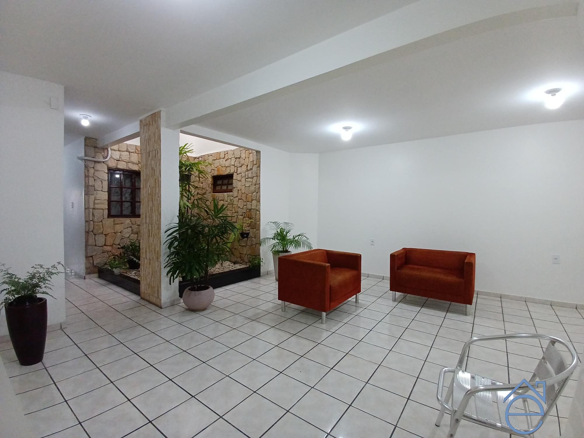 Casa, 1 quarto, 372 m² - Foto 2