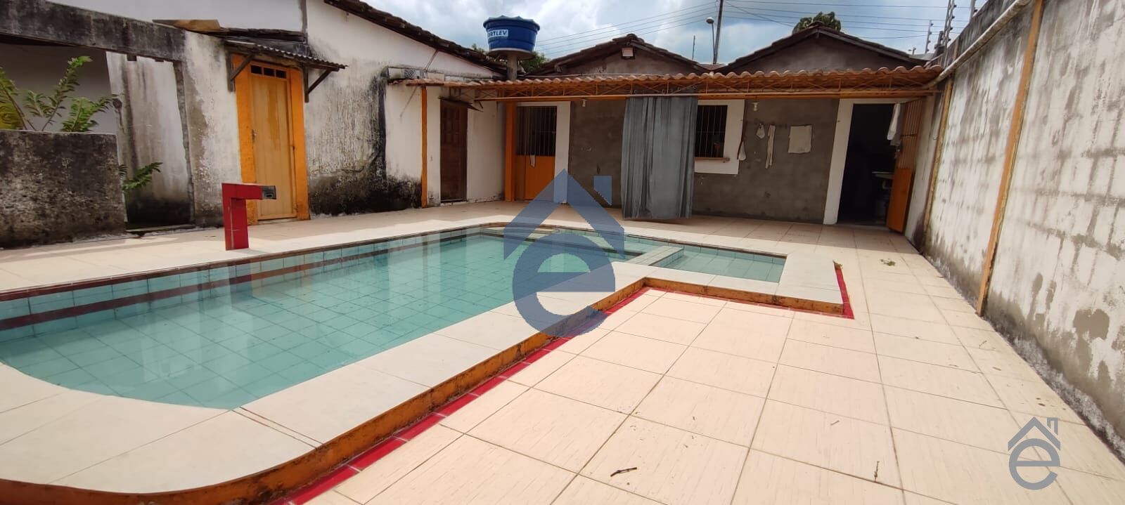 Chácara, 3 quartos, 2100 m² - Foto 1