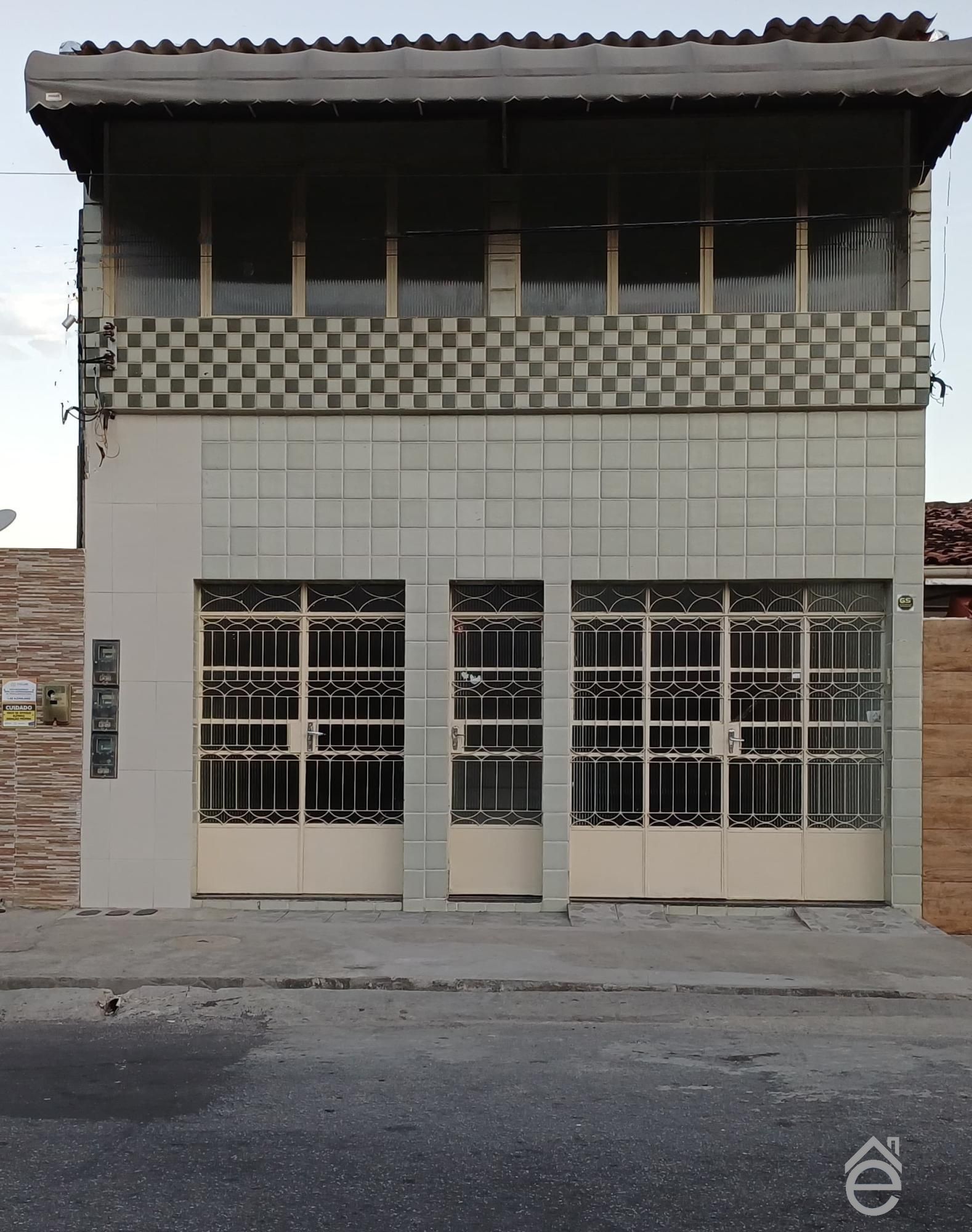 Casa, 1 quarto, 372 m² - Foto 1