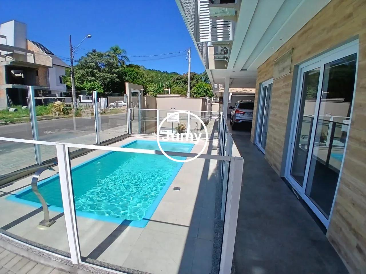 piscina1743098060416.jpg