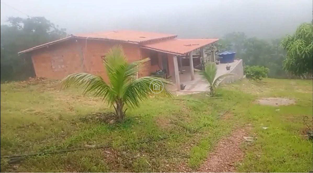 Chácara, 2 quartos, 10000 m² - Foto 1