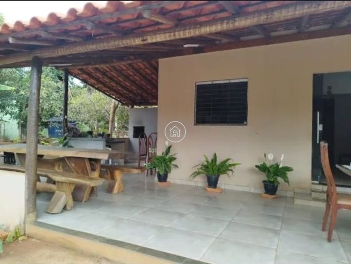 Chácara, 3 quartos, 1280 m² - Foto 1