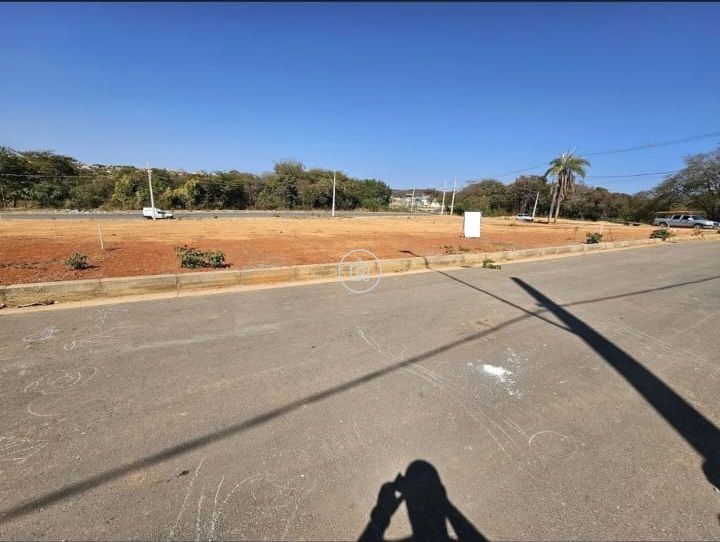 Terreno, 240 m² - Foto 1