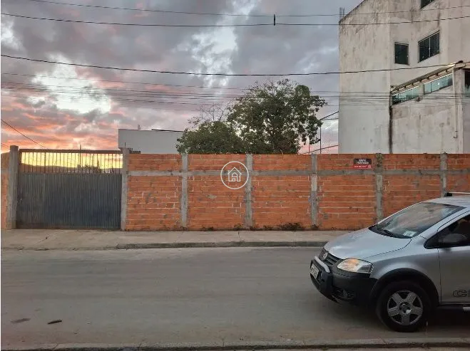 Terreno, 210 m² - Foto 2