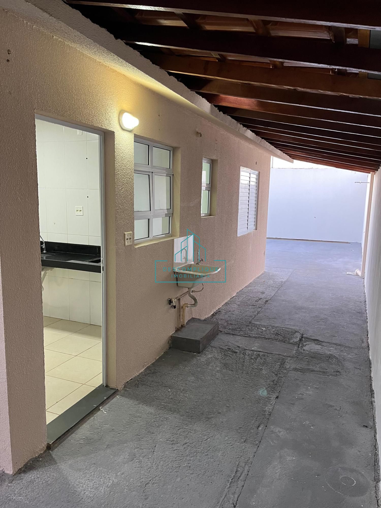 Casa à venda com 2 quartos, 45m² - Foto 6