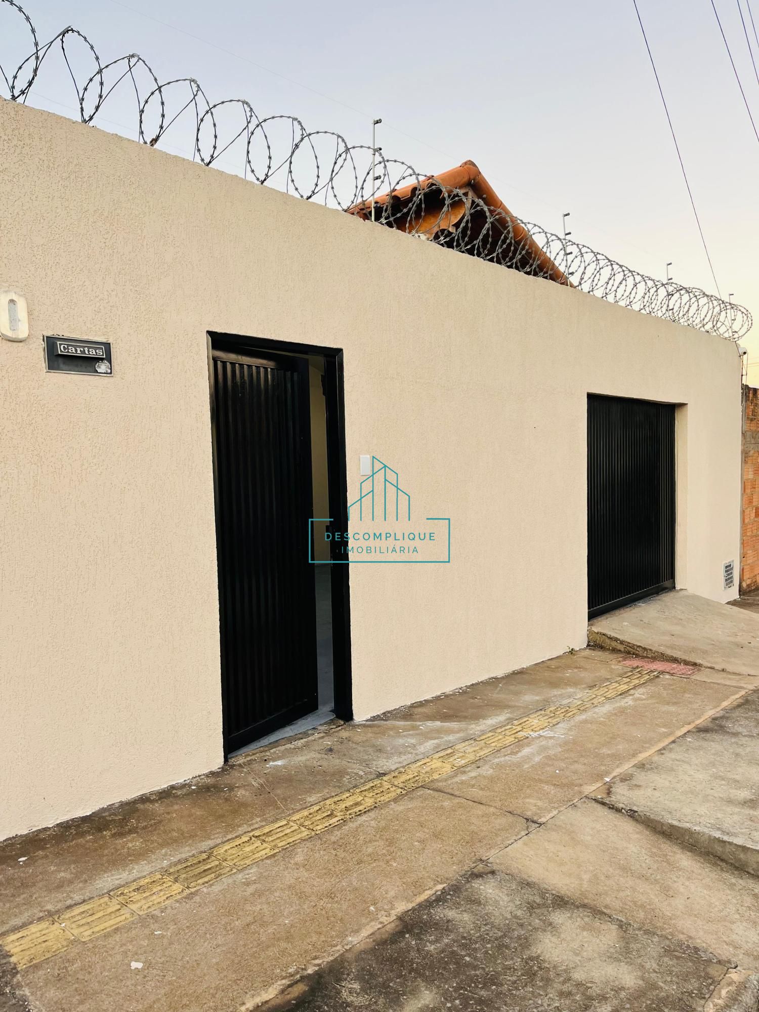 Casa à venda com 2 quartos, 45m² - Foto 3