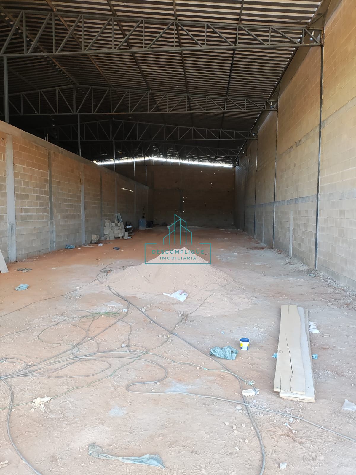 Depósito-Galpão-Armazém à venda, 714m² - Foto 4