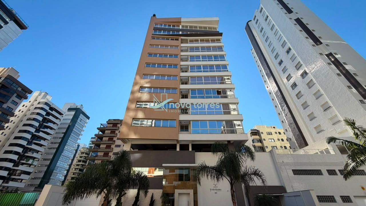 Apartamento com 02 dormitórios 300 metros do mar