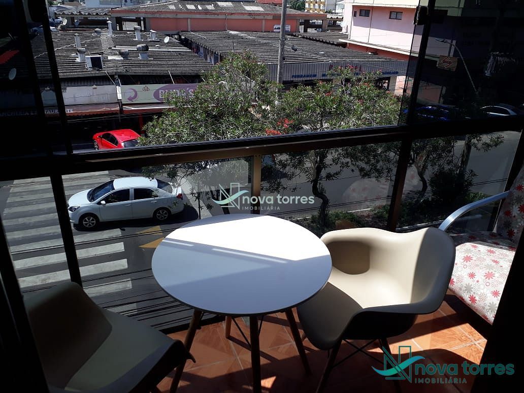 Apartamento com 3 dormitórios no Centro de Torres-RS