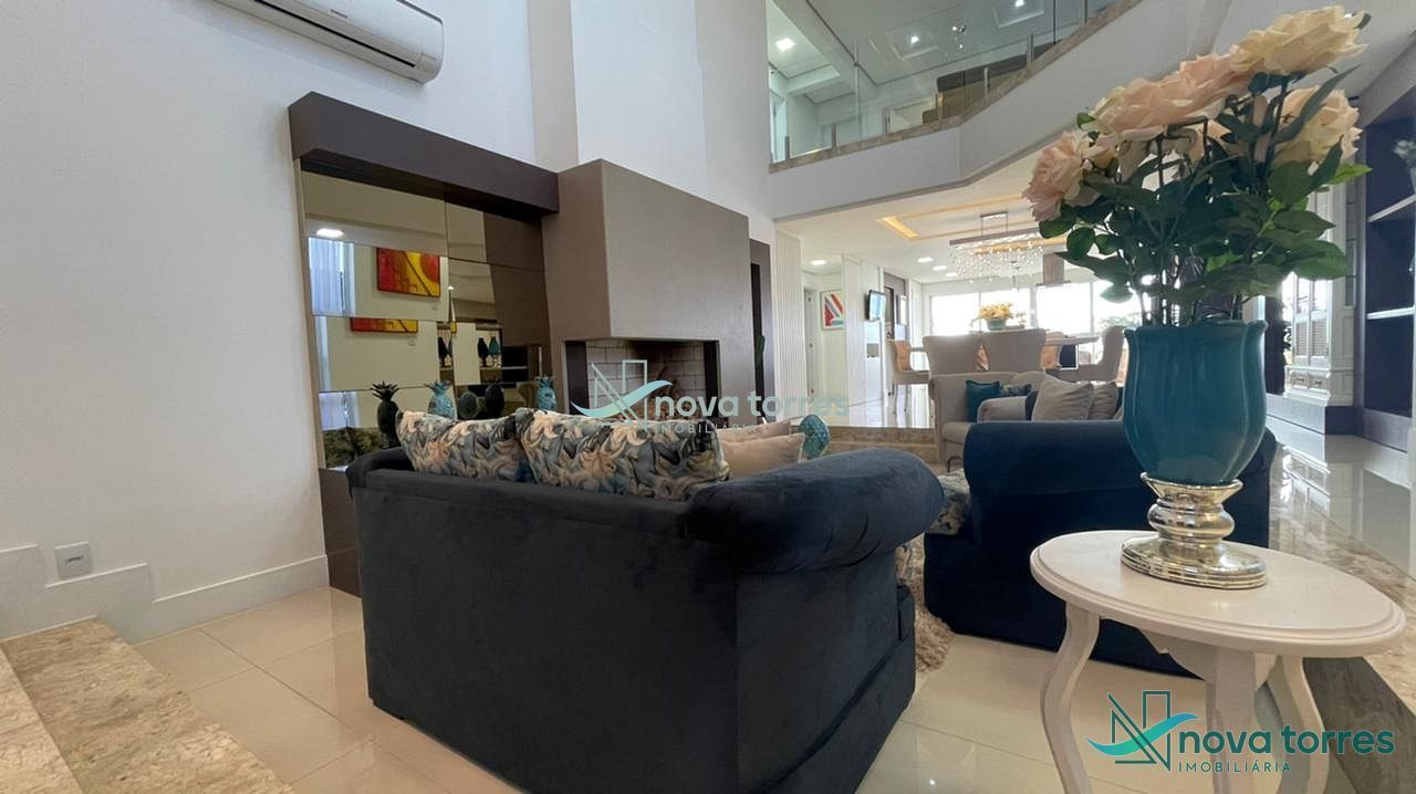 Casa com 5 dormitórios no Reserva das Águas em Torres-RS