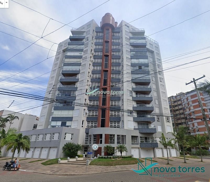 Apartamento com vista mar nas Quatro Praças