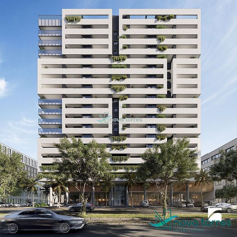 Apartamento com 3 suítes na Praia Grande