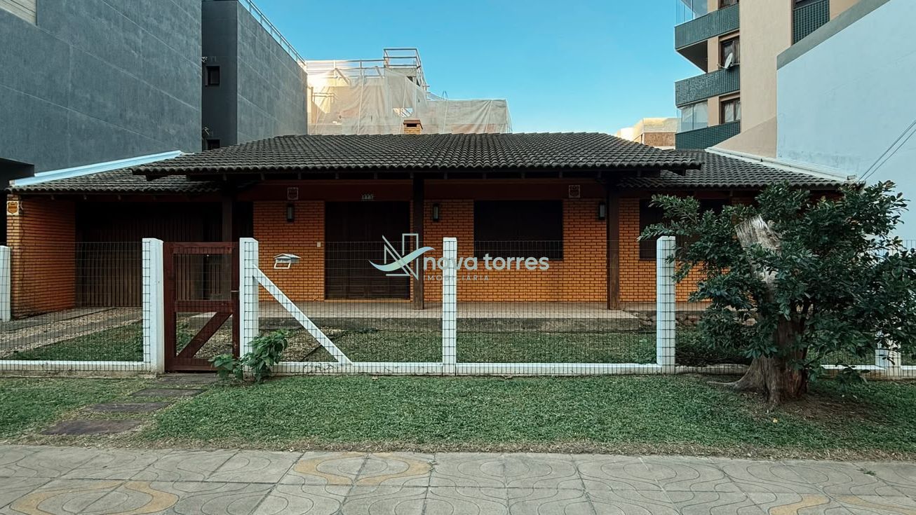 Casa Amarela - Silva Jardim CASA AMARELA
