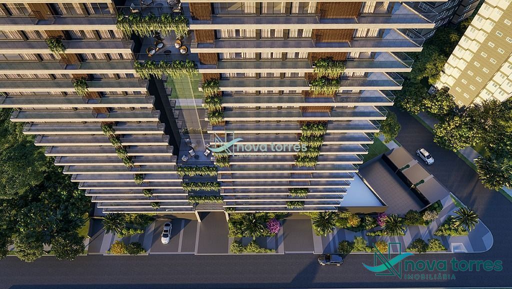 Apartamento com 03 dormitórios, 01 suíte e 02 demi- suites