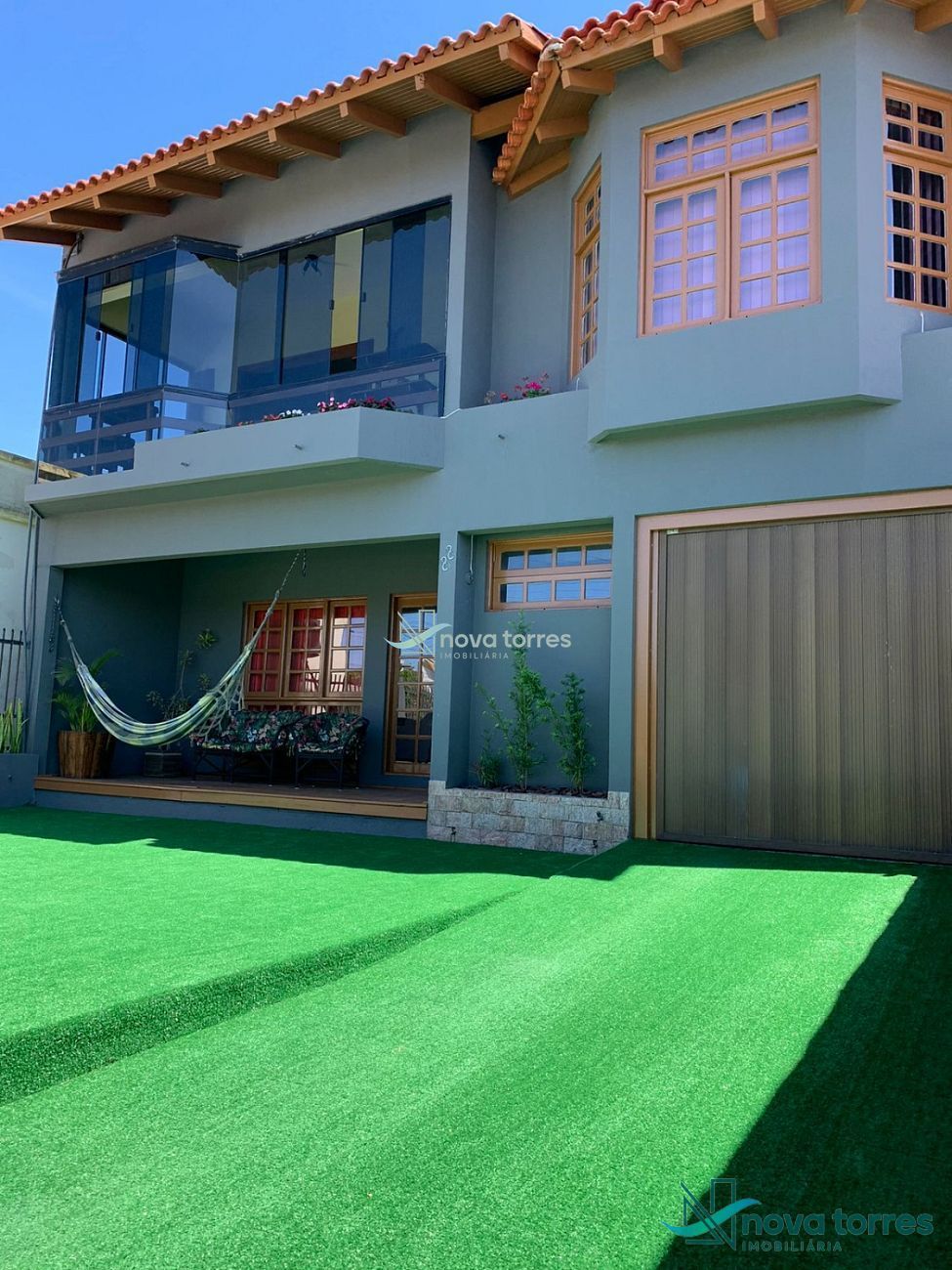 Casa com 3 dormitórios no Centro, em Passo de Torres - SC